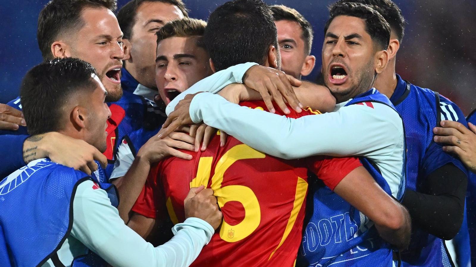 Rodri: &quot;Le pido a la gente que salga a la calle a sentirse orgulloso de ser español&quot;