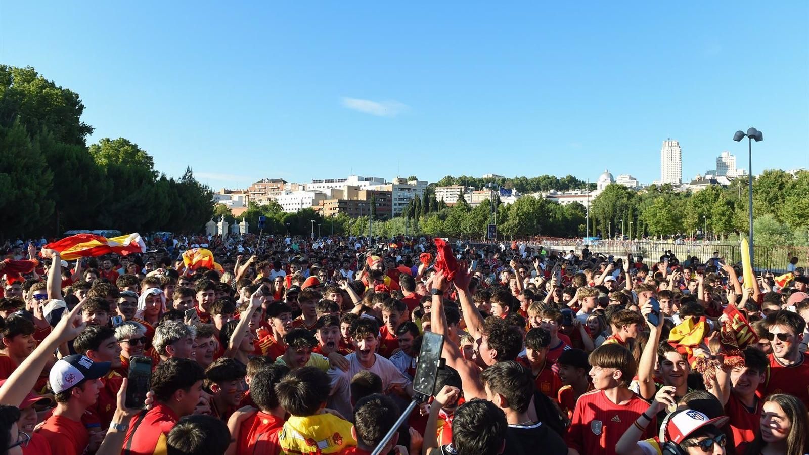Amplio despliegue de seguridad en Madrid para la celebración de la Eurocopa en Cibeles