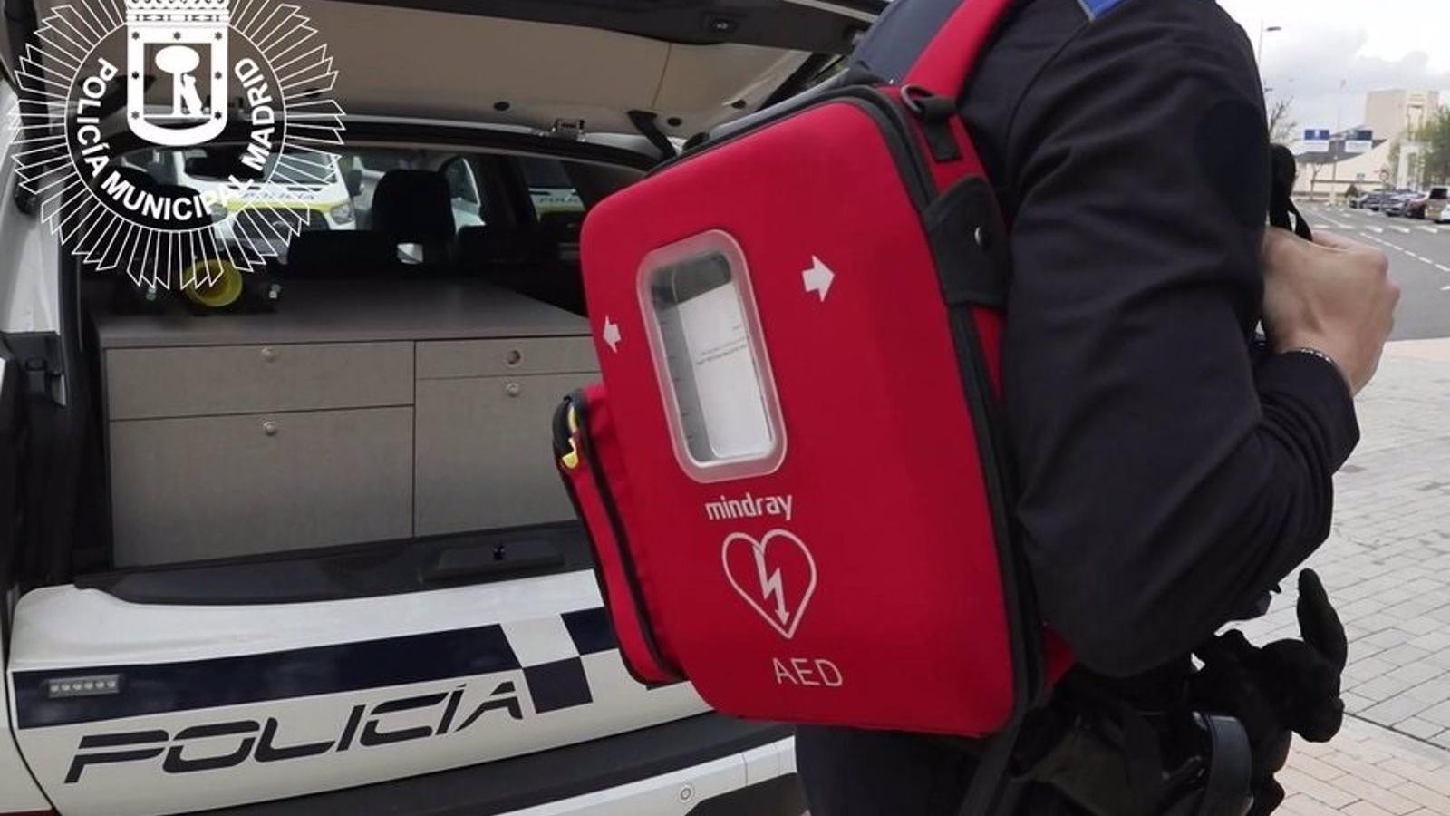  La Policía Municipal de Madrid salva a un conductor tras un infarto