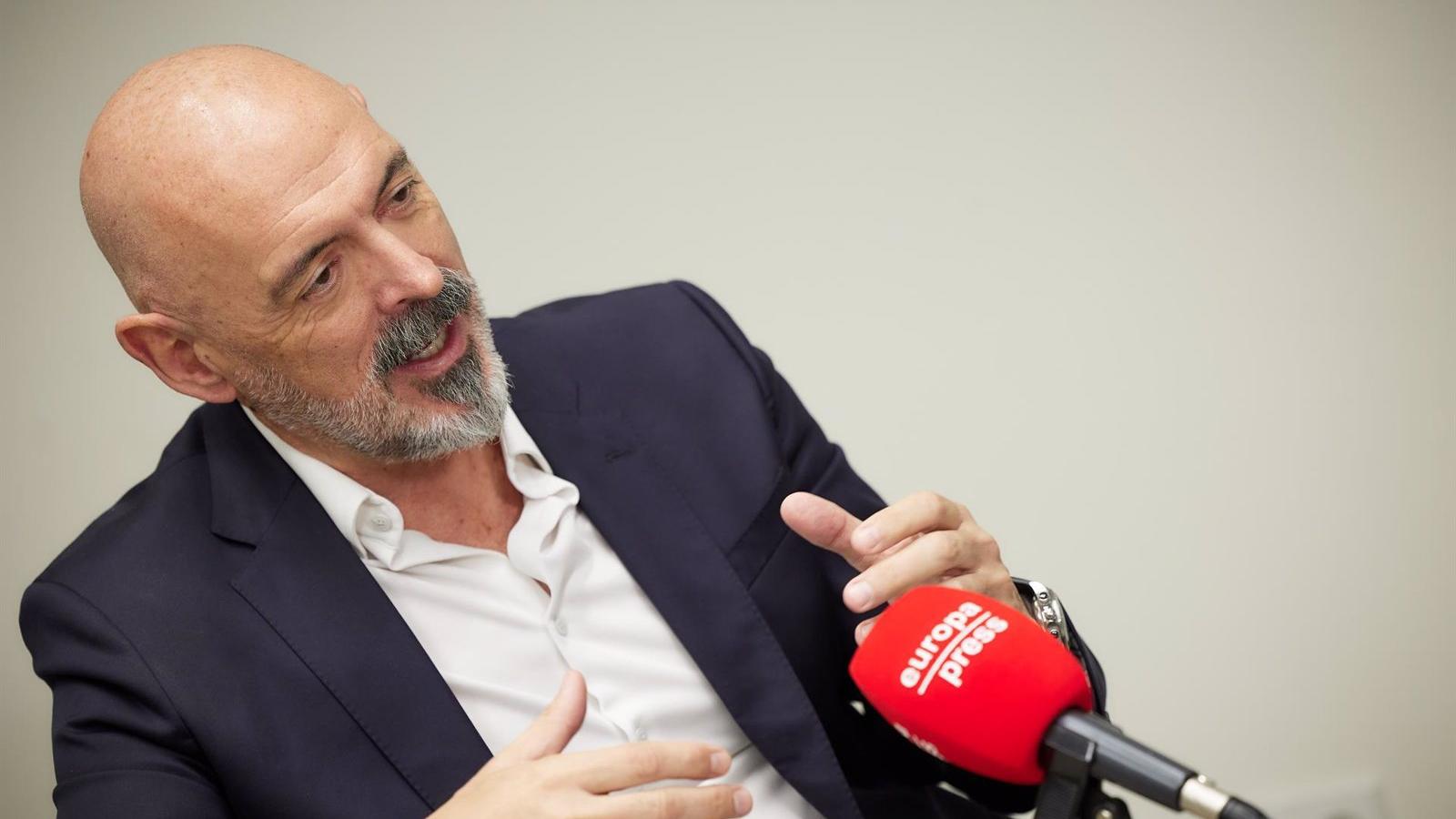 El rector de la UCM pasa de testigo a investigado en el caso Begoña Gómez