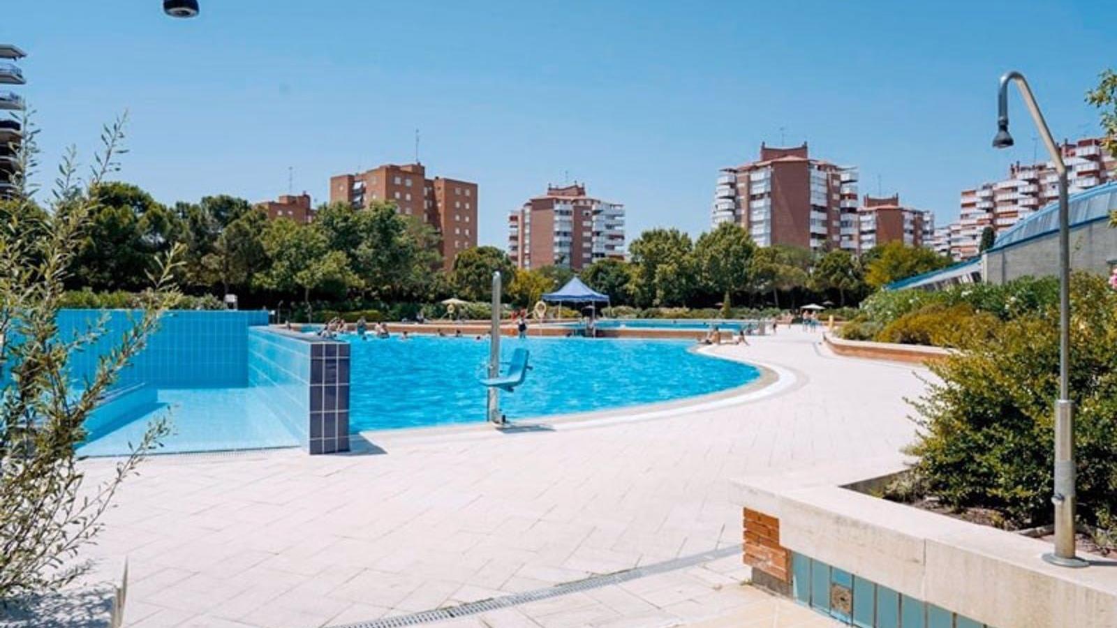 Fallece un hombre de 68 años tras ahogarse en una piscina de Móstoles