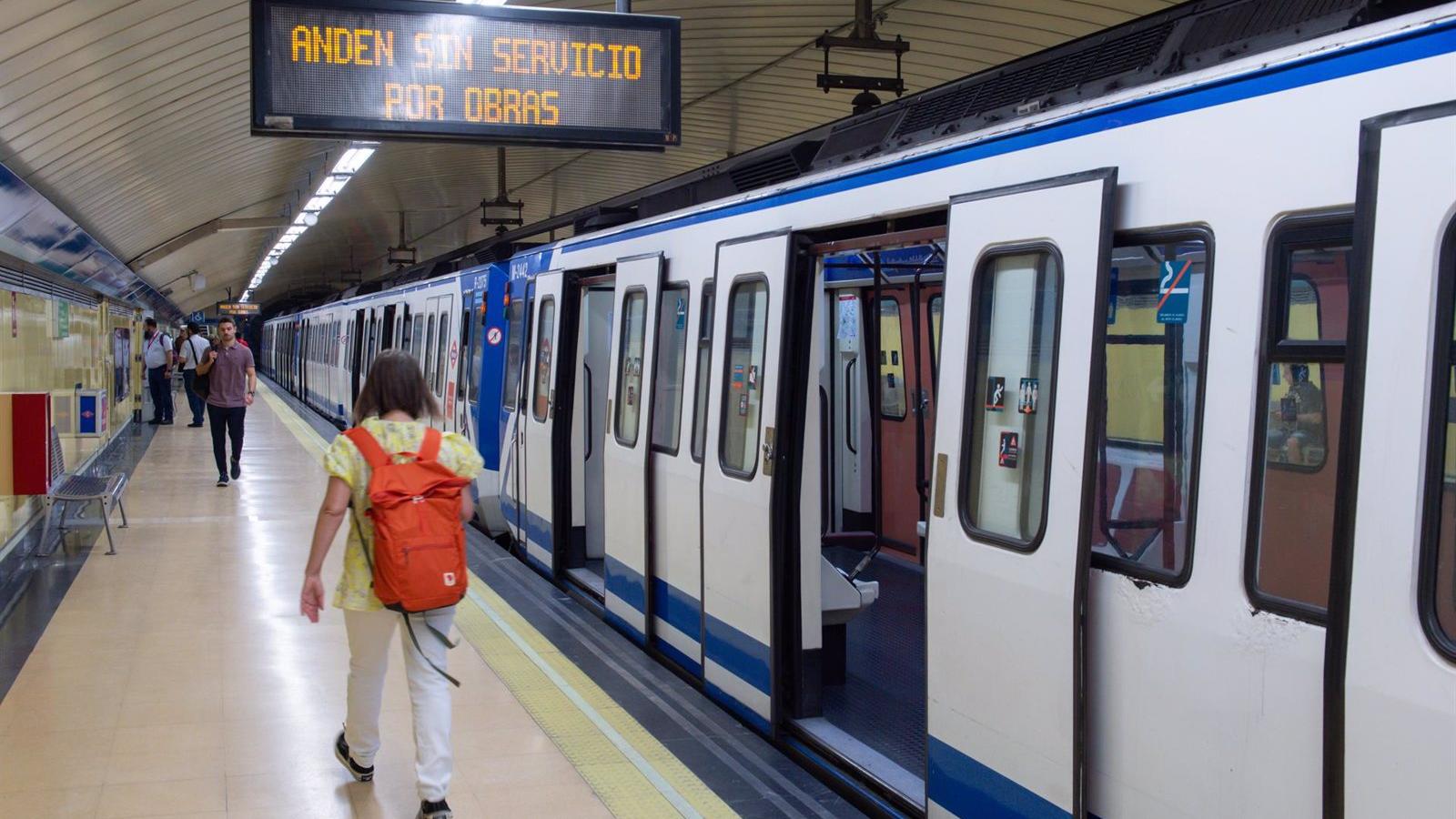  La circulación interrumpida en la Línea 1 de Metro de Madrid