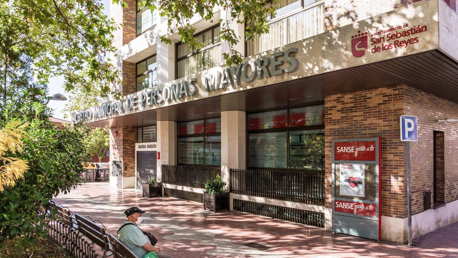 Sanse abrirá sus centros de mayores los sábado por la tarde este verano