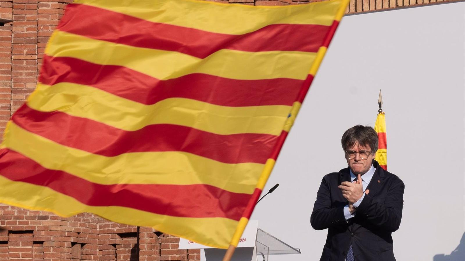 El Gobierno regional pide la dimisión de Sánchez tras la vuelta de Puigdemont a España