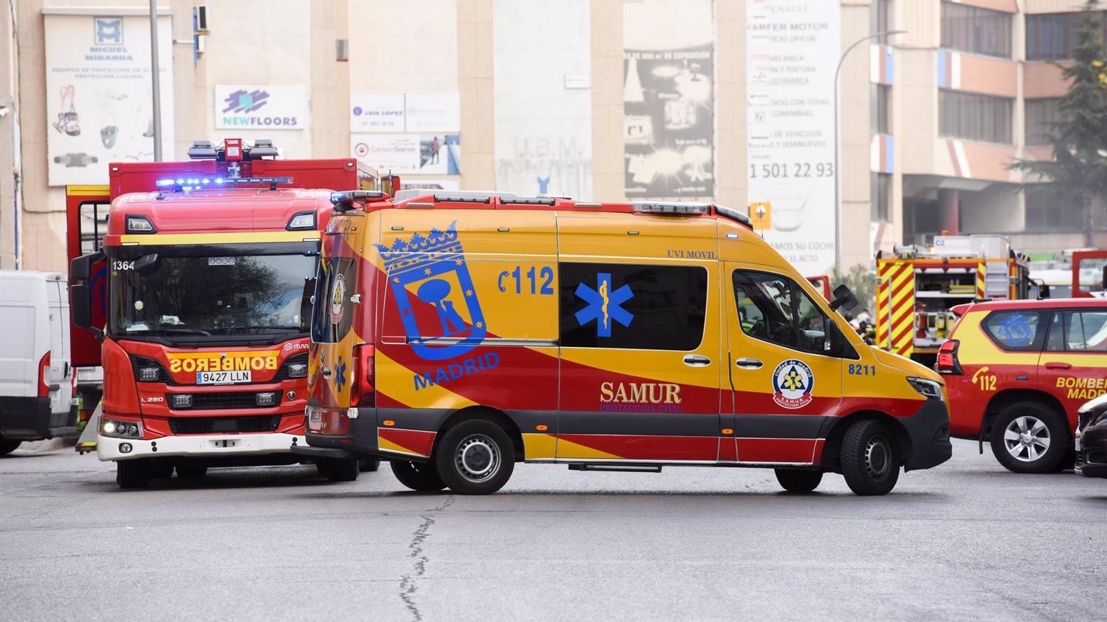 Fuego de pasto en San Blas-Canillejas moviliza a 11 dotaciones de bomberos