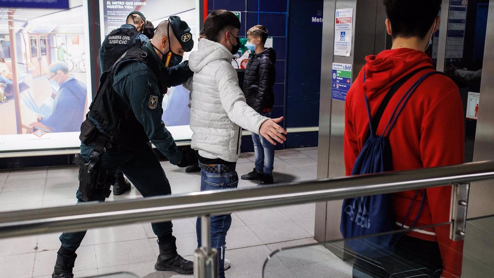 La capital pide al Gobierno un plan antibandas "que funcione", más agentes y reformar el Código Penal
