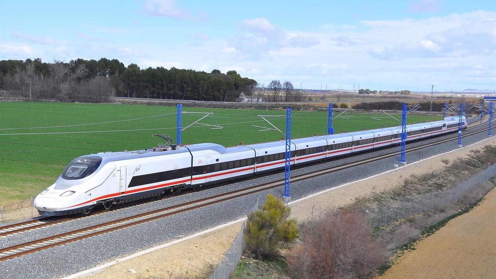 La avería en un tren Avril en Ourense provoca retrasos en el corredor Galicia-Madrid