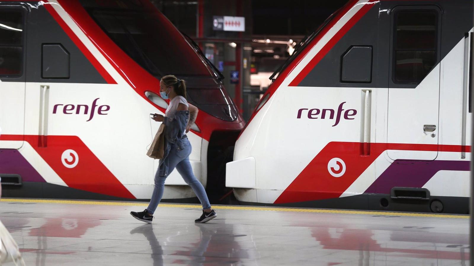 La avería de un tren de Cercanías en Nuevos Ministerios provoca retrasos en la C3 y C4