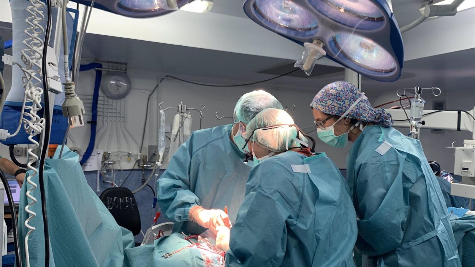 Madrid tiene la menor tasa de pacientes en lista de espera y la menor demora para operaciones