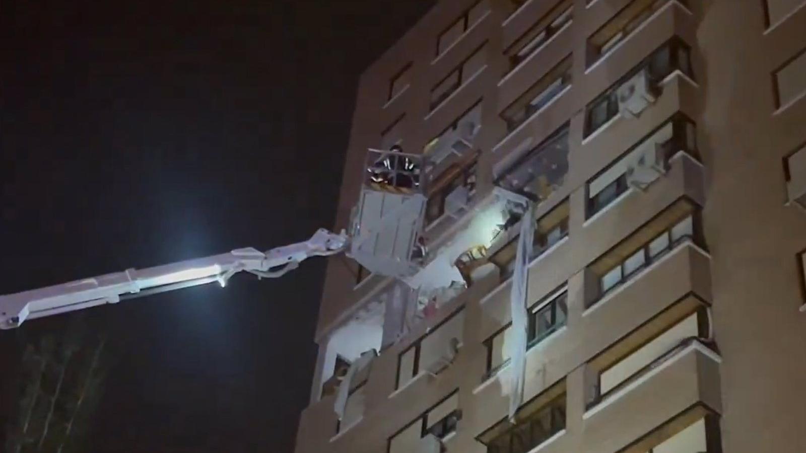 Muere la mujer de 75 años que resultó herida en la explosión de gas de una vivienda en Fuencarral