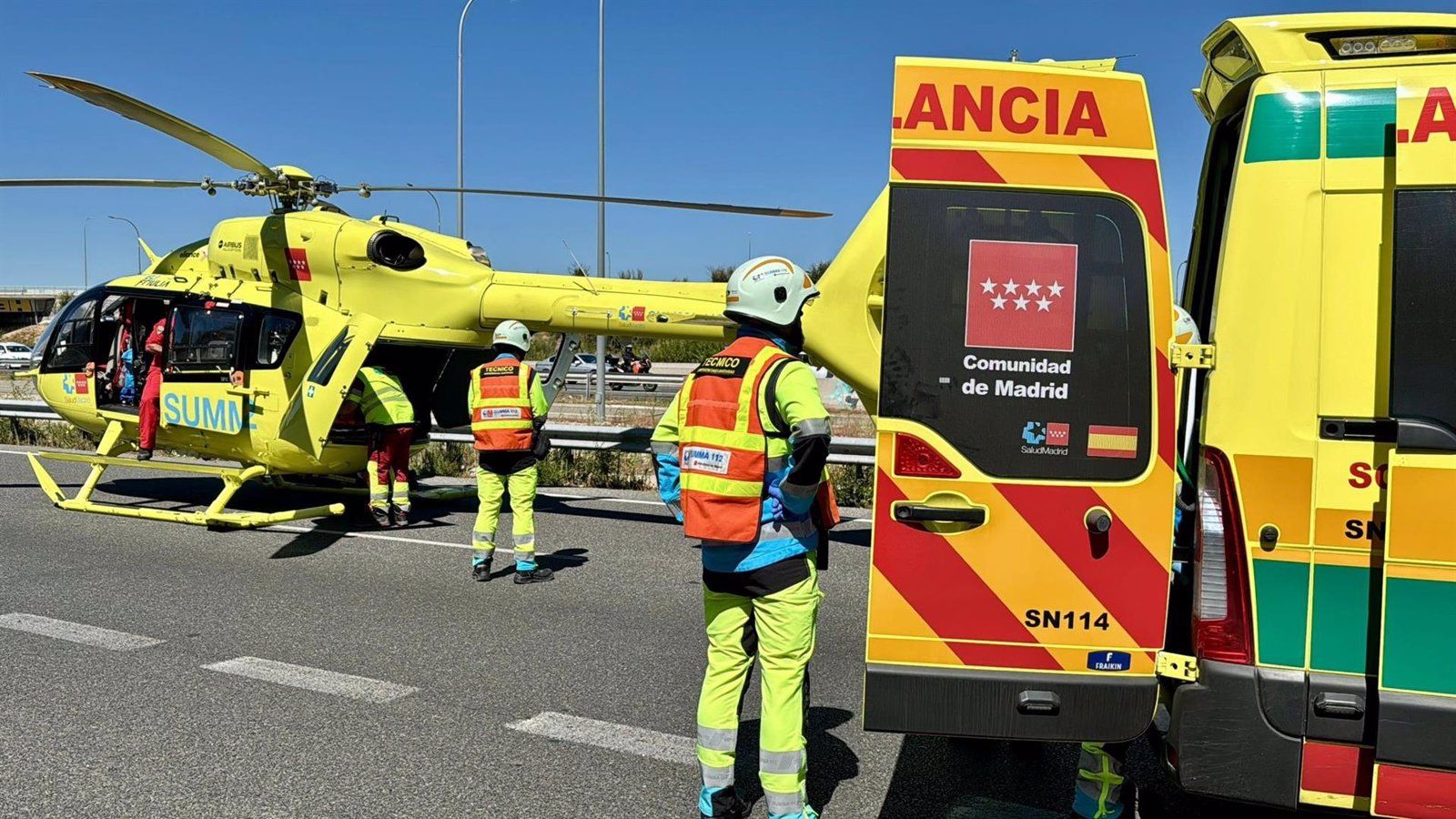 Evacuado en estado crítico un hombre de 86 años tras un accidente con un buggy en la A-2