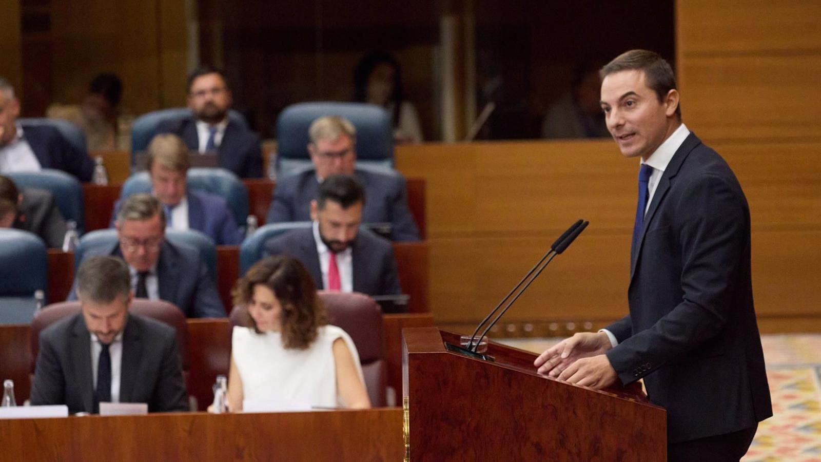Juan Lobato critica a Ayuso por su "odio" a Sánchez y su gestión en la región