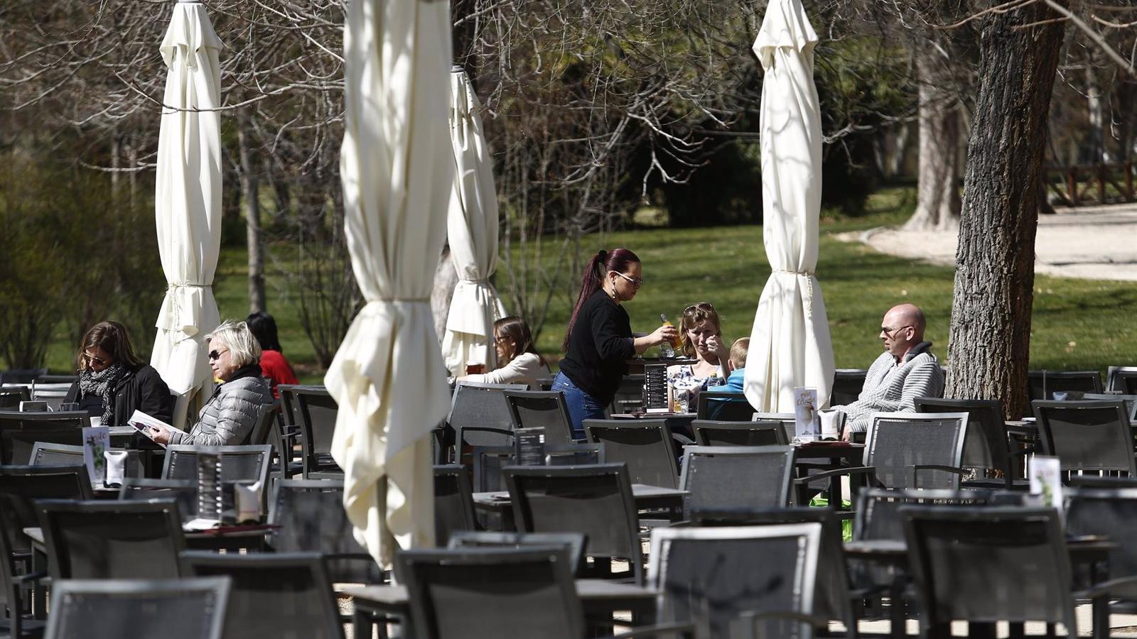 Las ventas del sector servicios en Madrid aumentan un 0,8% en lo que va de 2024