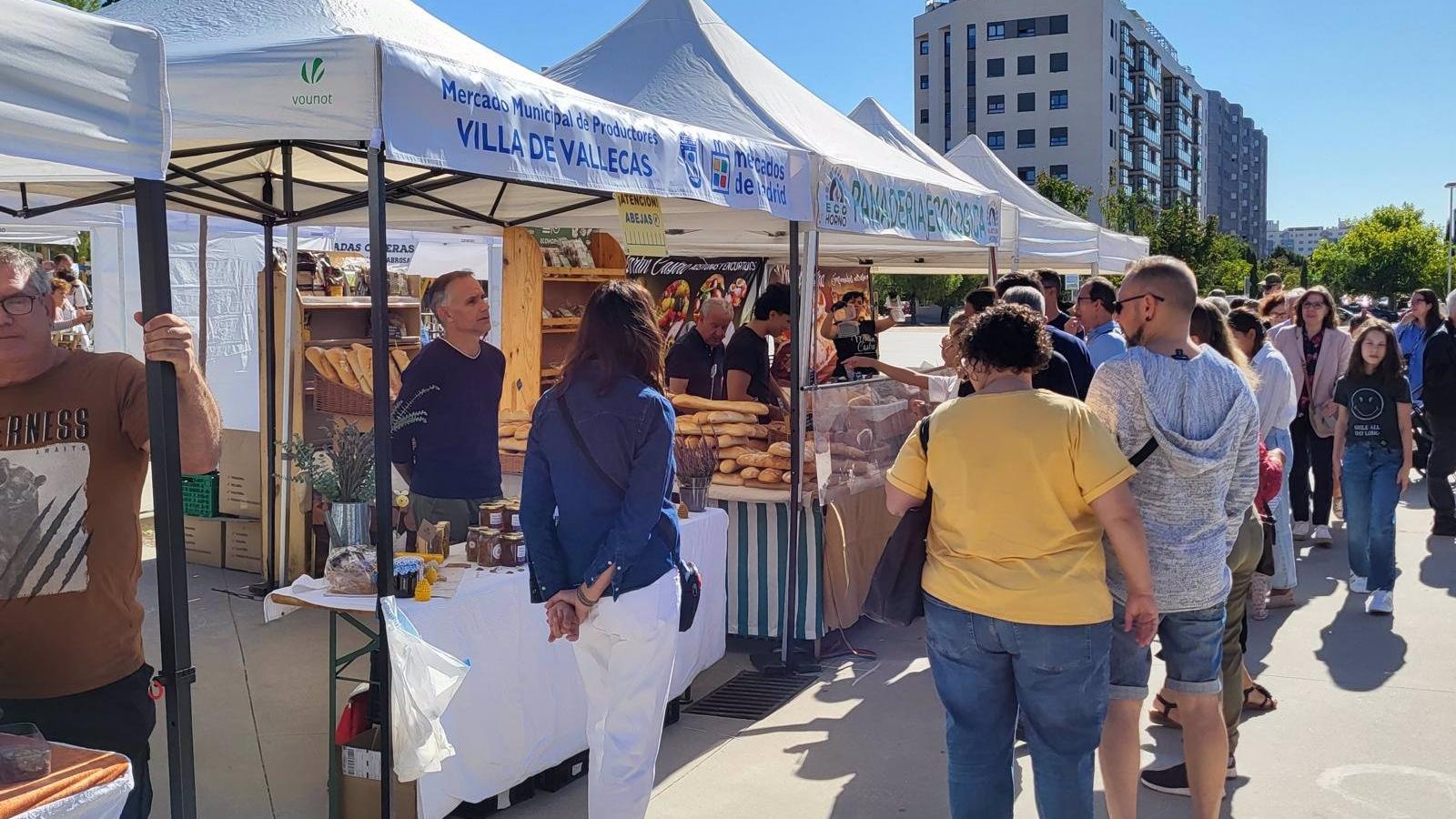 El Ayuntamiento impulsa dos nuevos mercados de productores en Vallecas y Latina