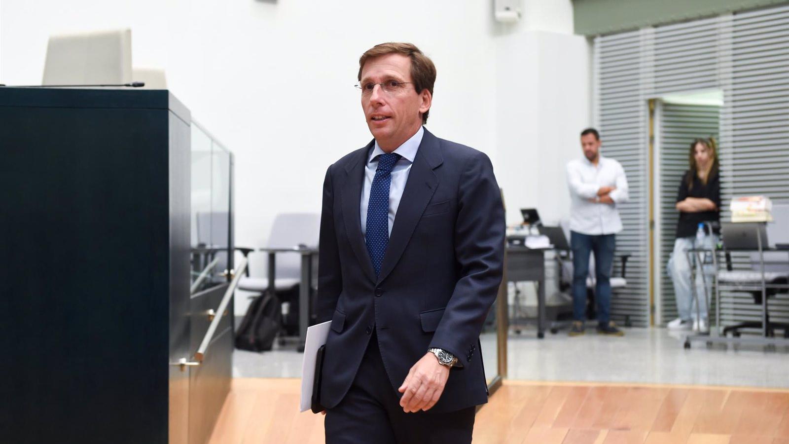 Martínez-Almeida celebra la diversidad de opiniones en el PP sobre la jornada laboral de cuatro días Martínez-Almeida celebra la diversidad de opiniones en el PP sobre la jornada laboral de cuatro días
