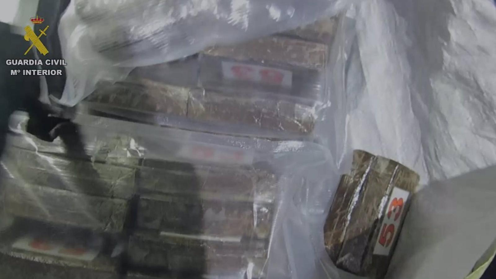 Dos personas detenidas por cultivar marihuana dentro de una casa de Torrejón de la Calzada