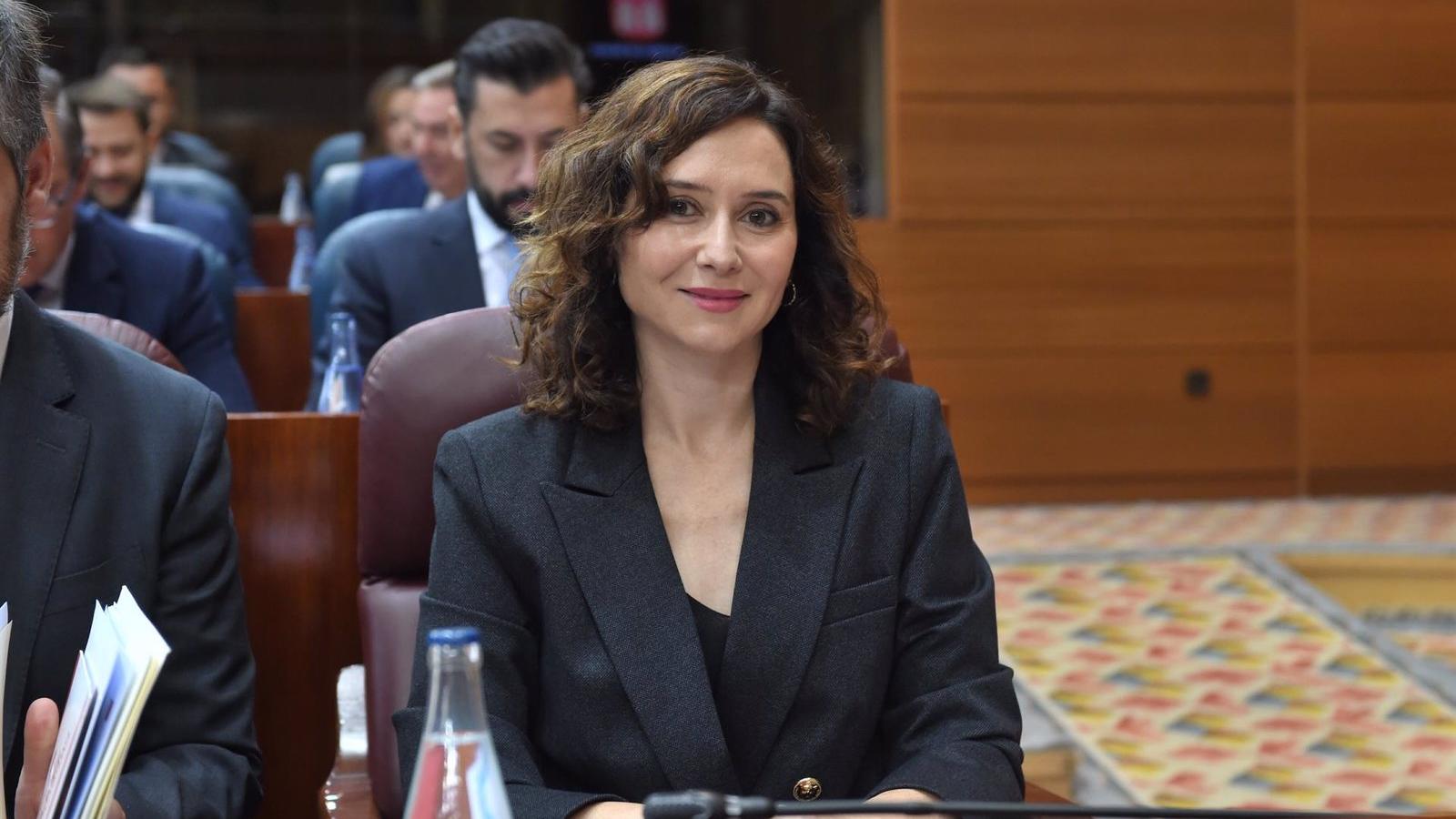 Ayuso acusa al Gobierno de seguir el modelo de "Maduroland" y critica la gestión económica