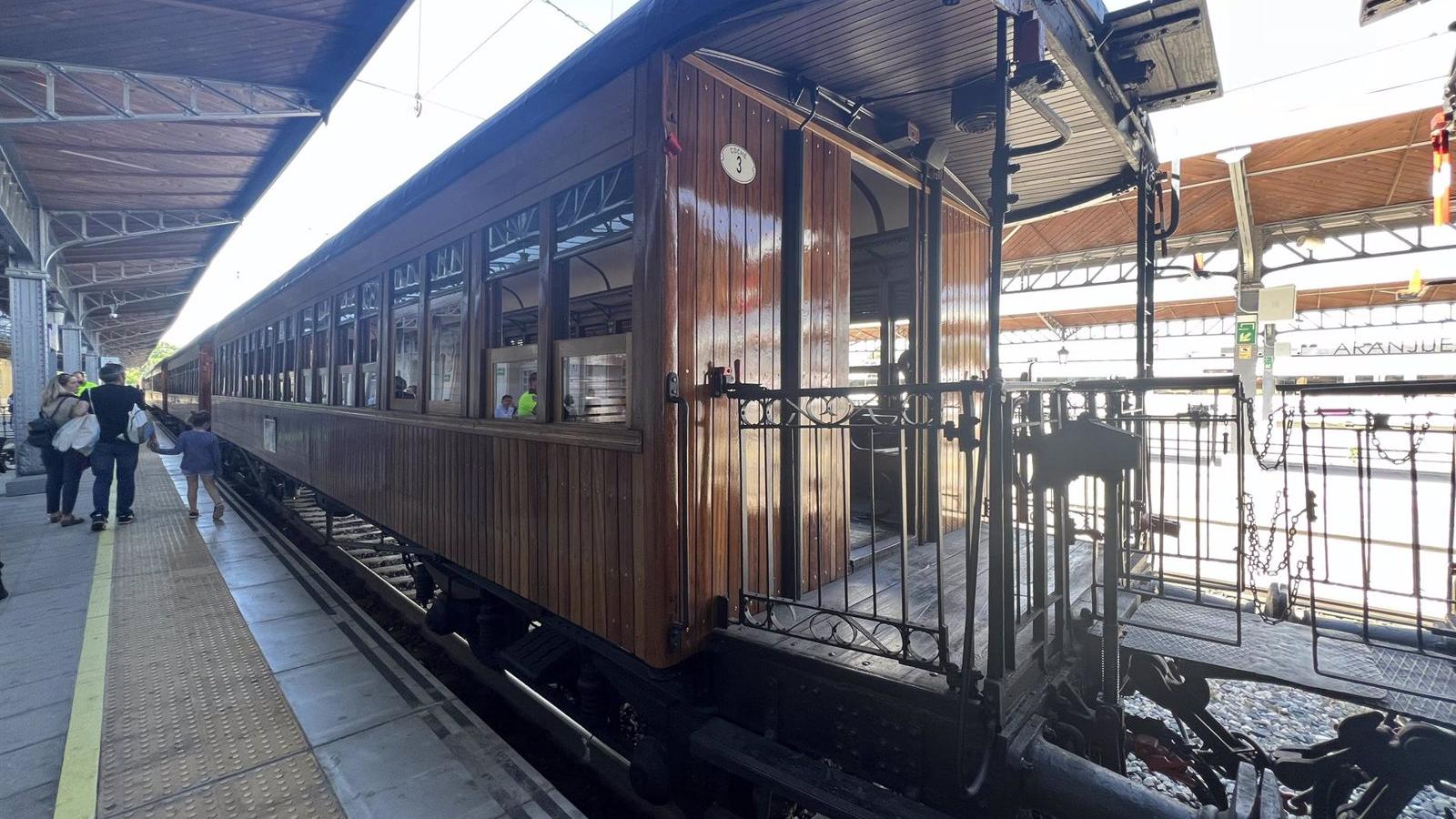  El Tren de la Fresa retoma sus viajes de otoño en su 40º aniversario