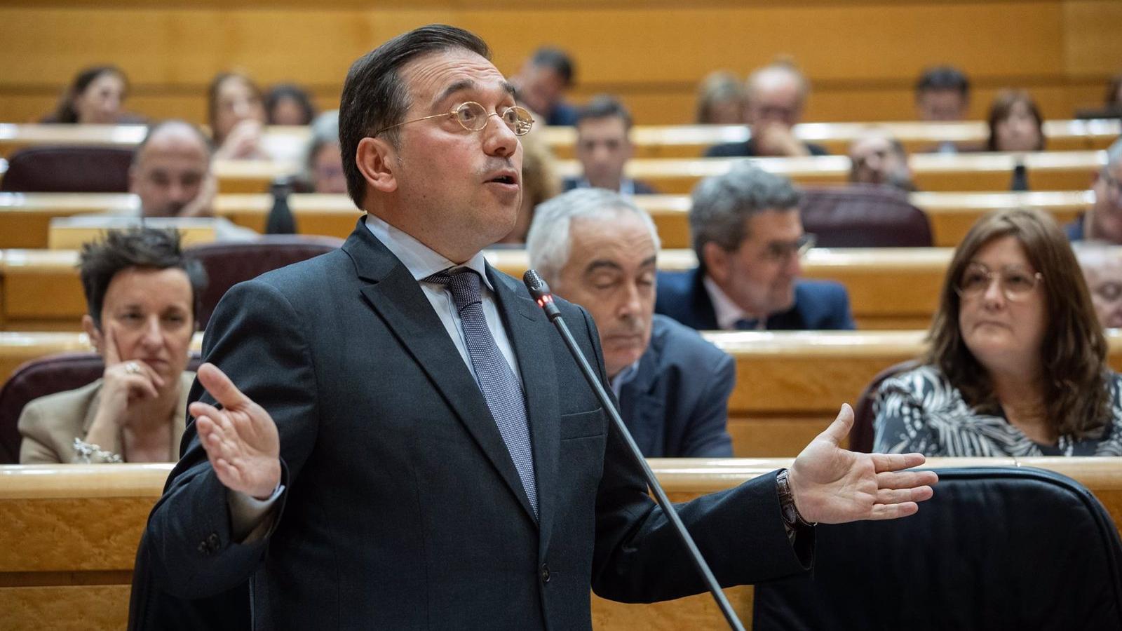 El Senado reprueba a José Manuel Albares con el apoyo de PP y Vox