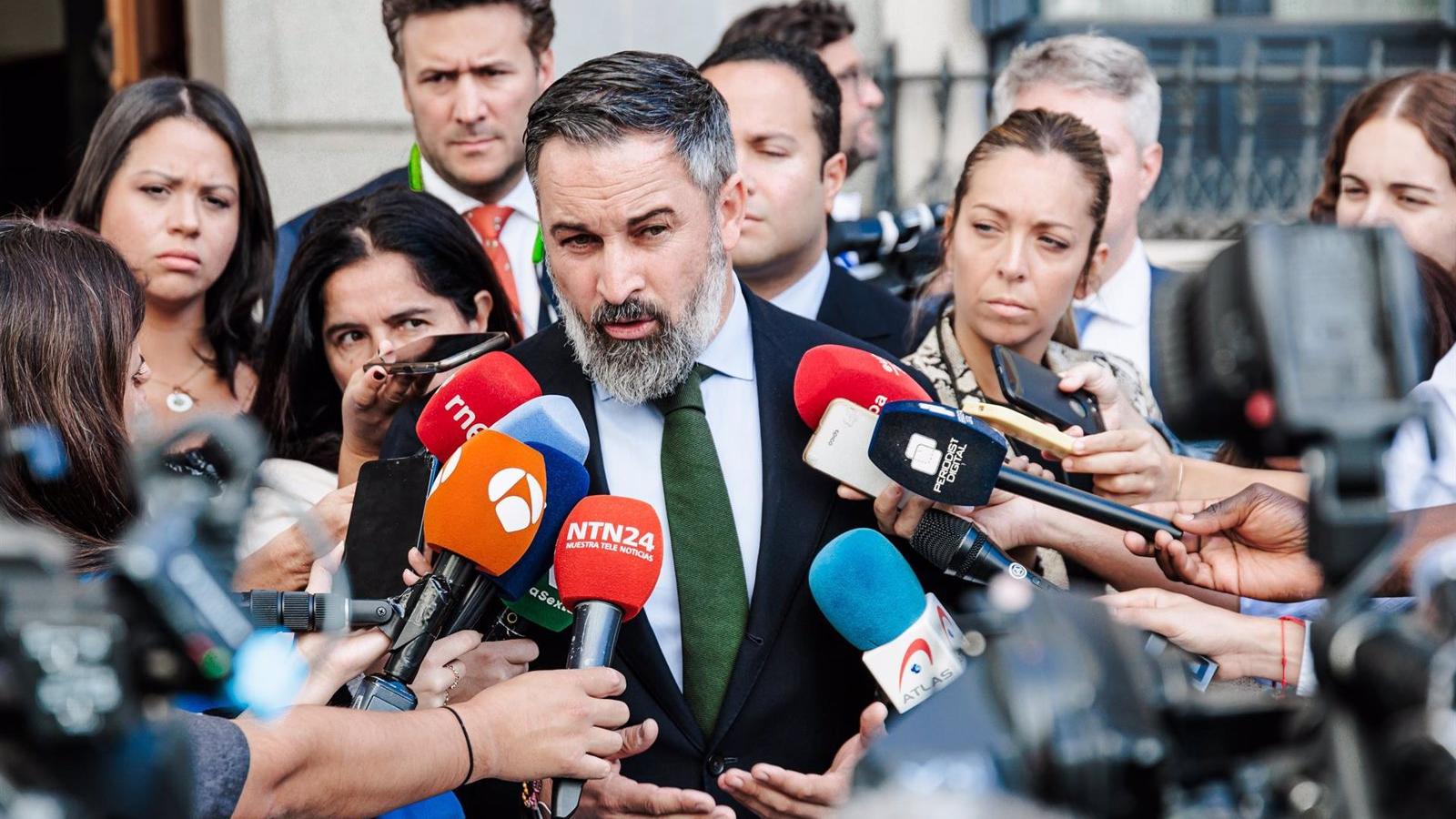 Santiago Abascal respeta la decisión de Monasterio, pero lamenta su marcha