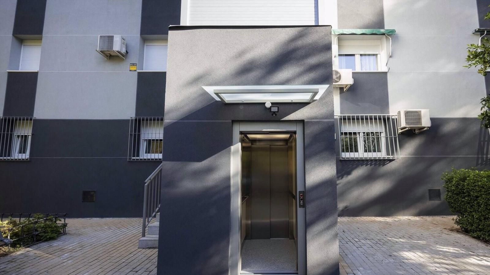El Plan Rehabilita del Ayuntamiento de Madrid beneficia a 24.000 familias con la instalación de más de 1.200 ascensores
