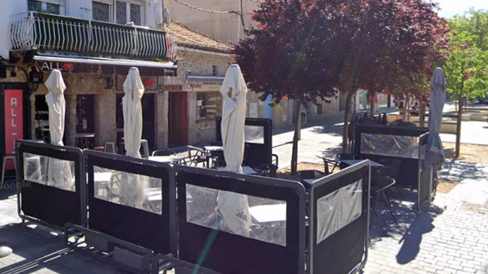 Una pelea en un bar de Torrelodones termina con dos apuñalados de gravedad