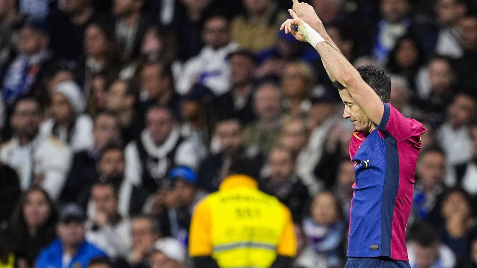 El FC Barcelona vence 0-4 al Real Madrid en el enfrentamiento liguero.