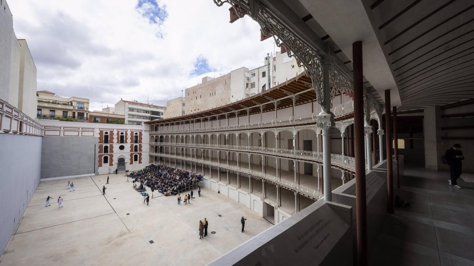 Más de 3.000 personas asisten a exhibiciones de pelota vasca en el histórico Beti Jai