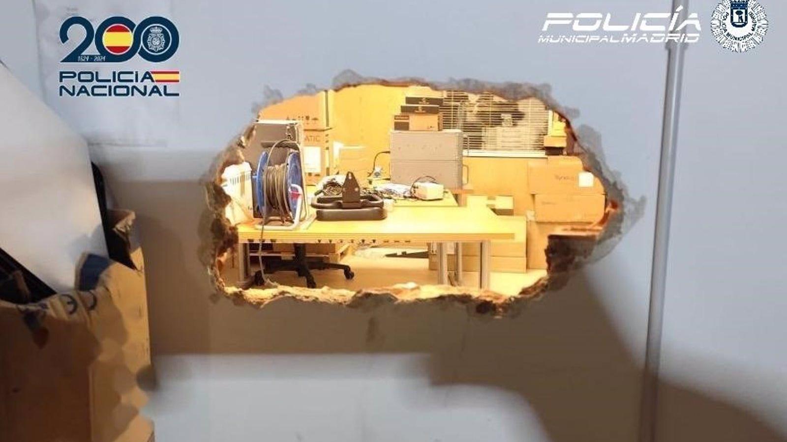 Detienen a cinco individuos al intentar asaltar una joyería mediante un butrón en Salamanca
