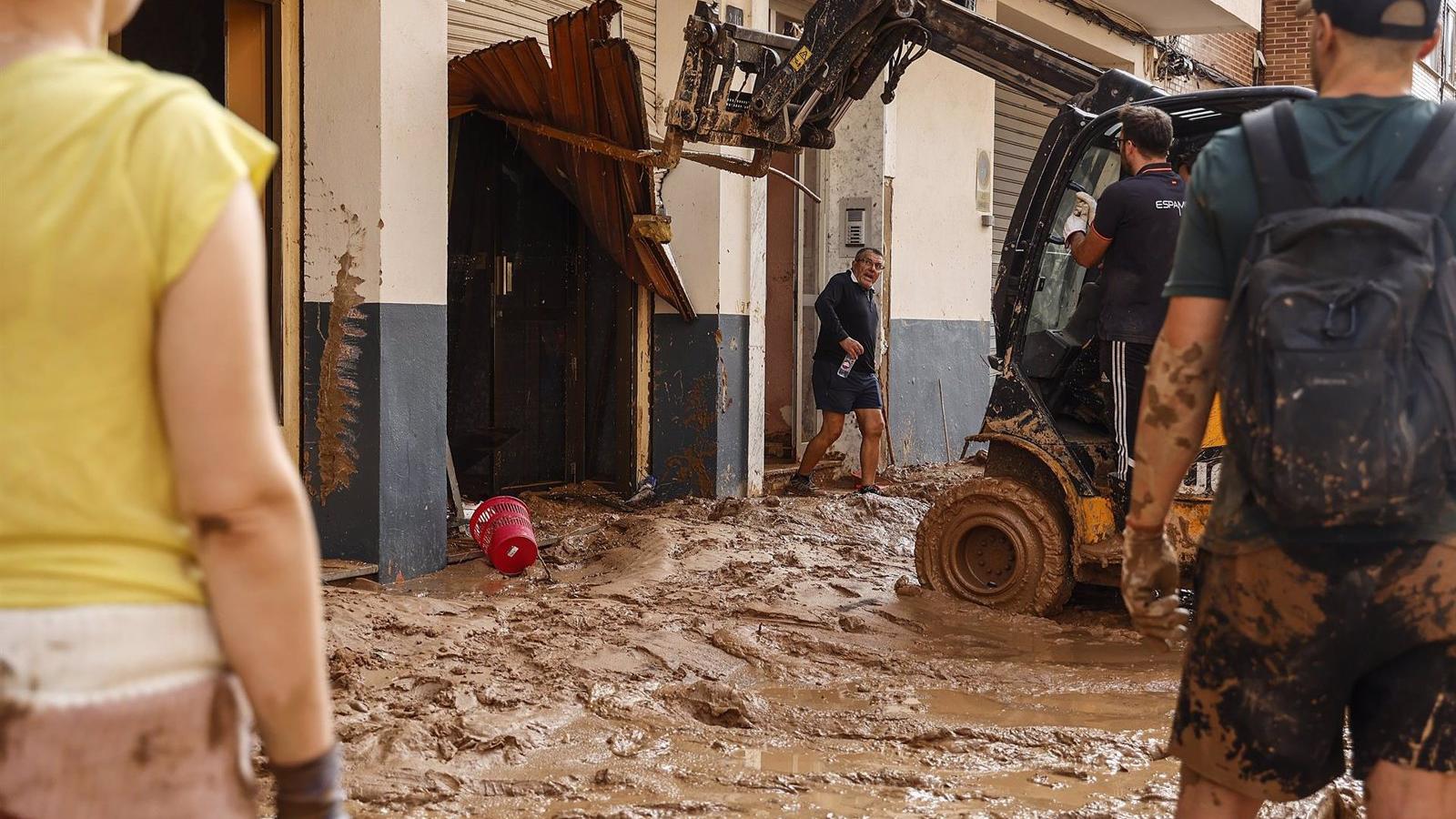 El Ayuntamiento de Madrid abre puntos de ayuda para los afectados por la DANA en los distritos