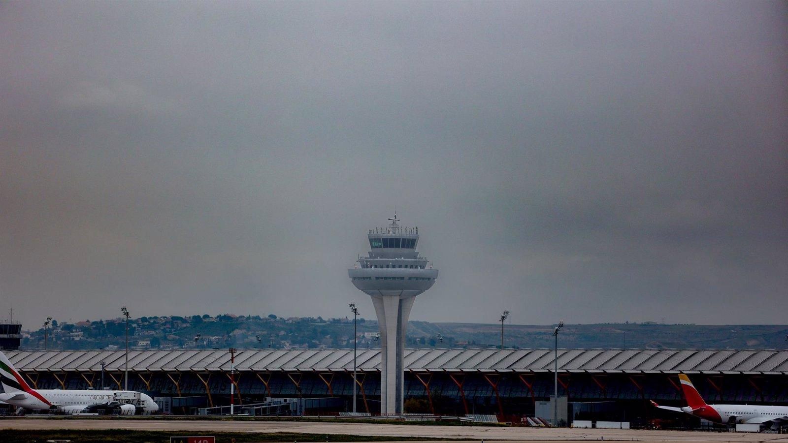 Desvían 21 vuelos en Barajas por la presencia de drones en las inmediaciones