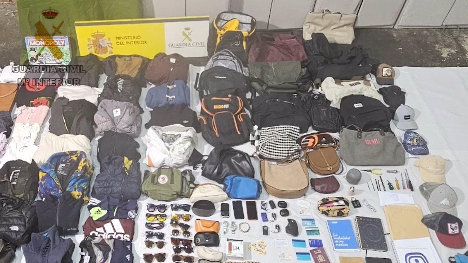 Detienen a dos individuos por 40 robos en vehículos estacionados en Majadahonda