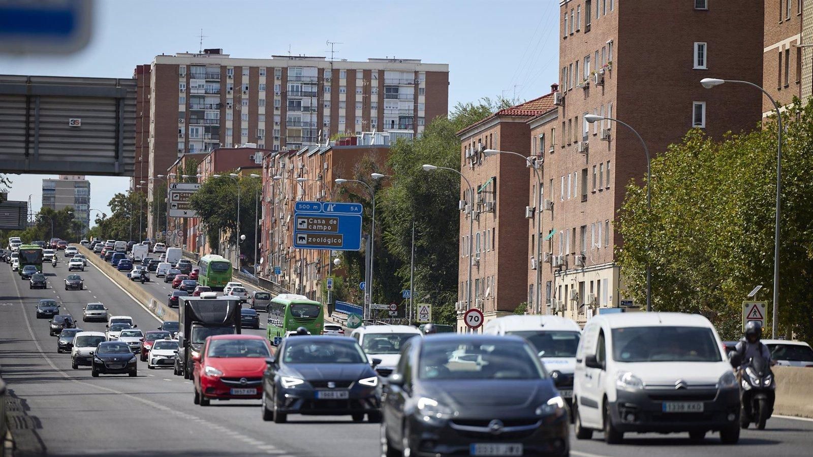 Martínez-Almeida insiste en hacer gratuita la R-5 durante las obras del soterramiento