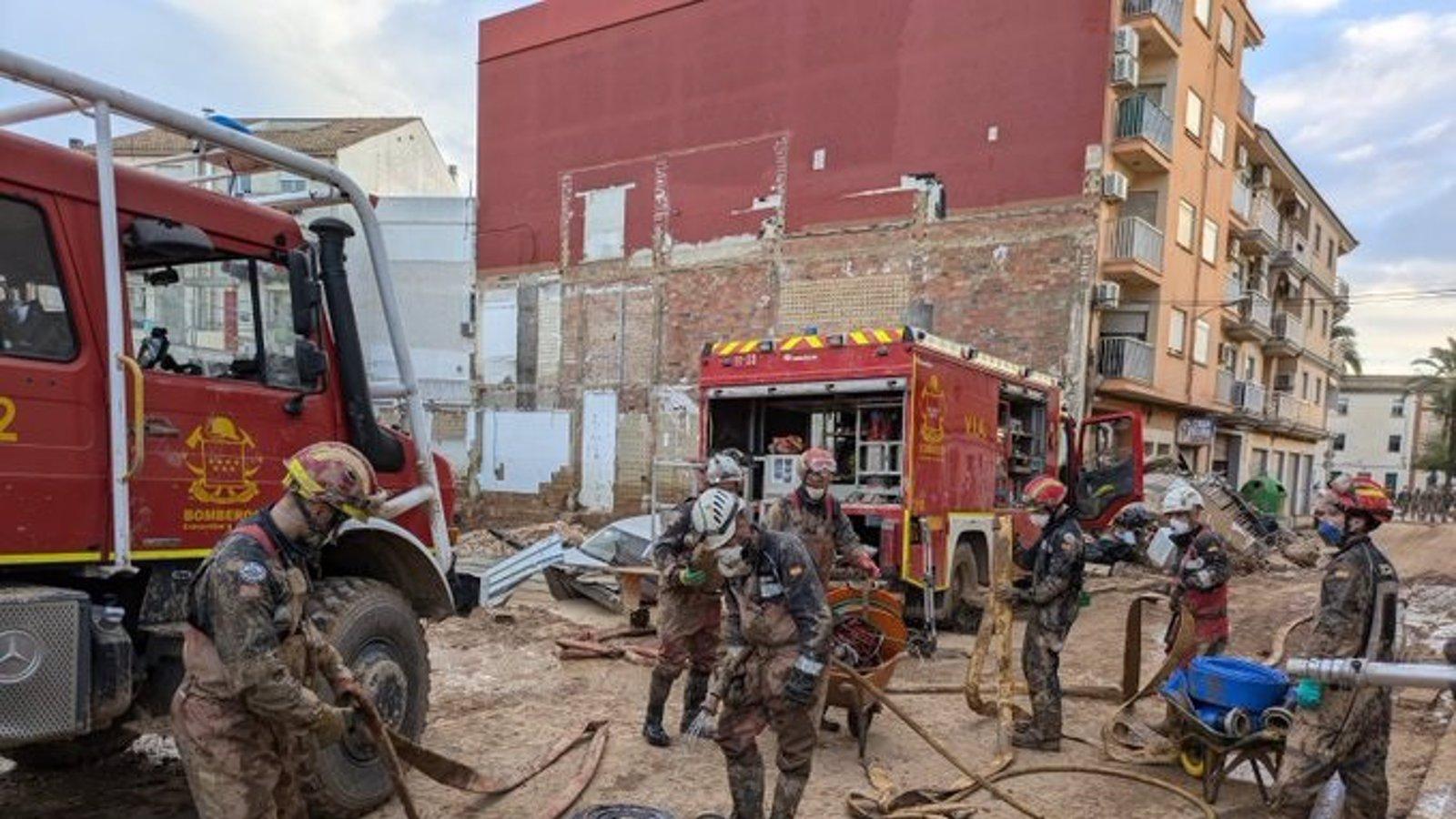 La Comunidad de Madrid ha desplazado 455 efectivos para apoyar en las zonas afectadas por la DANA