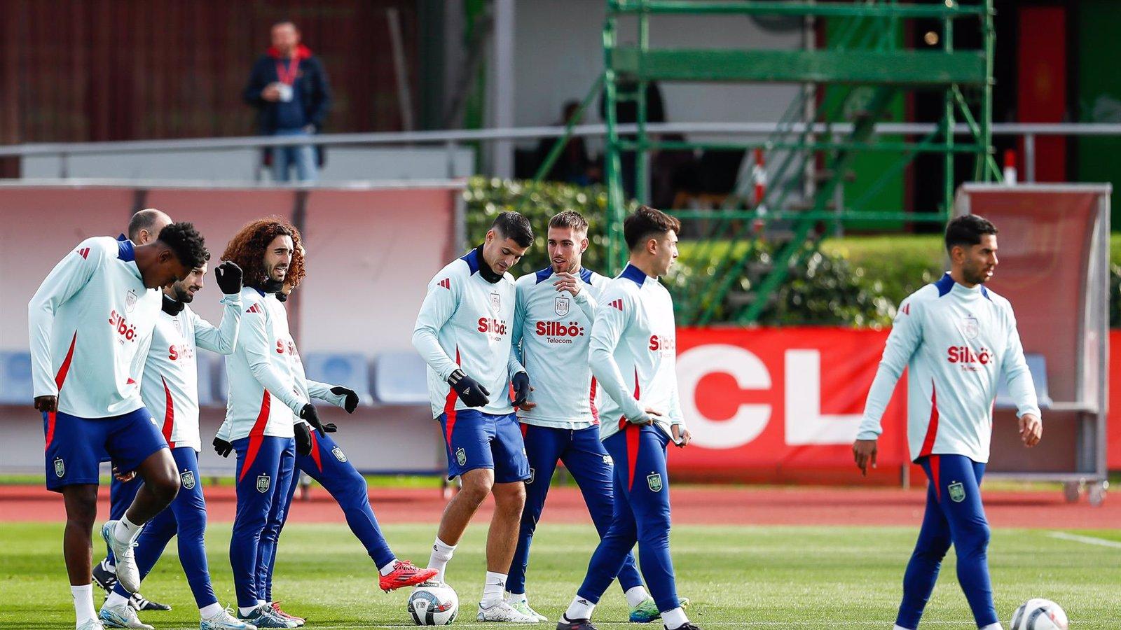 La selección de fútbol de España organizará una práctica benéfica en Tenerife por la DANA