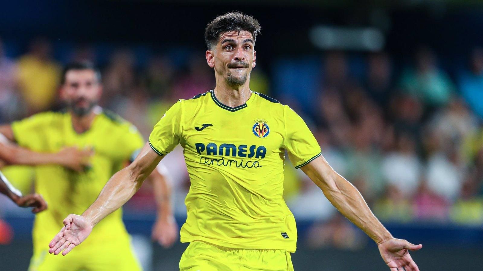 Gerard Moreno frena a Osasuna y el Sevilla vence con dificultad al Rayo