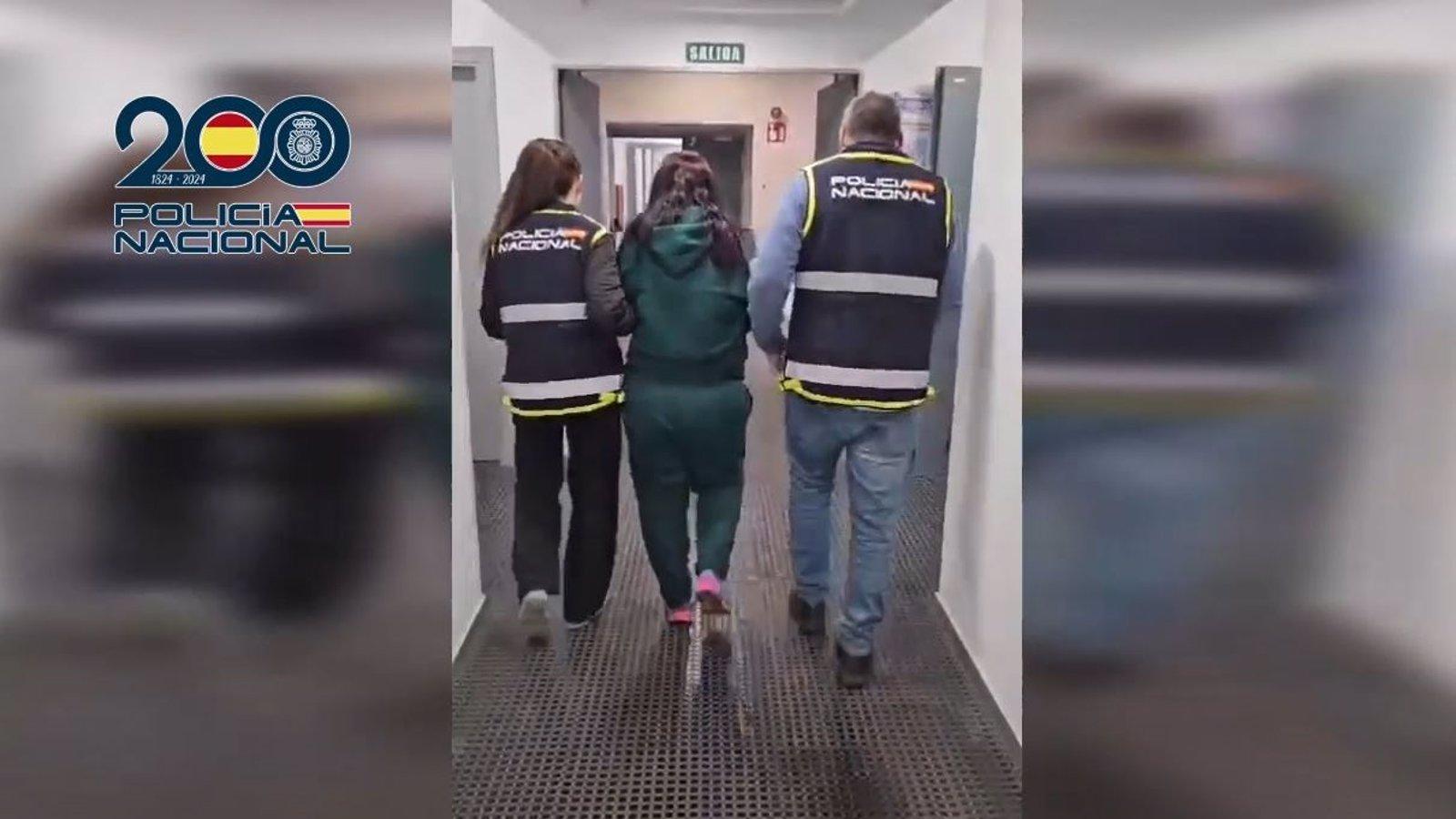 Arrestan en Madrid a una fugitiva buscada en Perú por intentar traficar cocaína a España