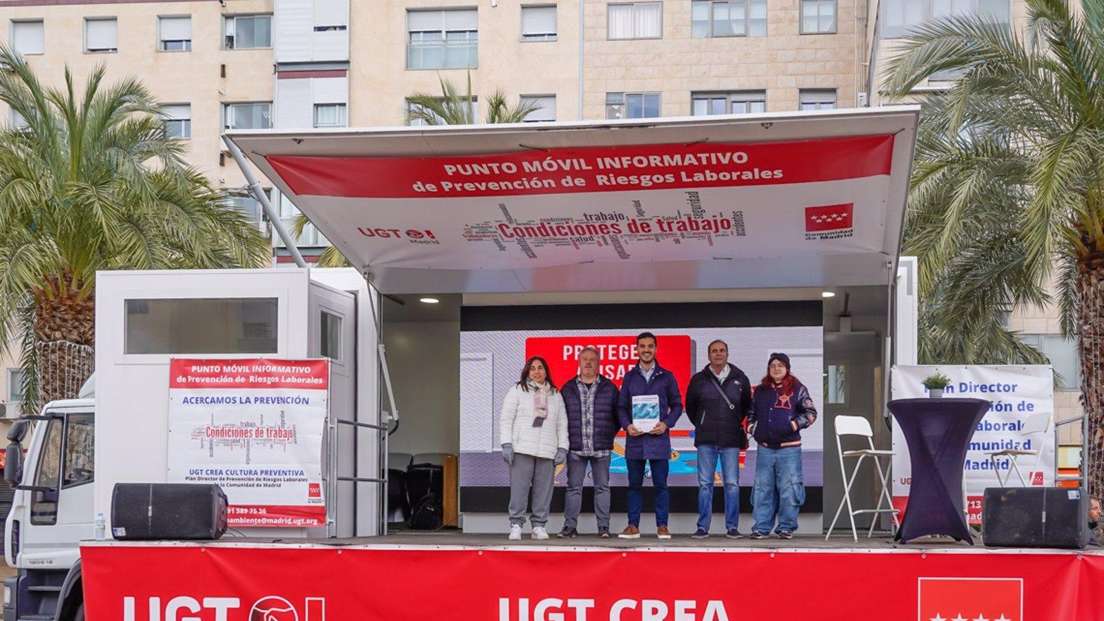 UGT Madrid despliega en Torrejón su autobús dedicado a la prevención de riesgos laborales