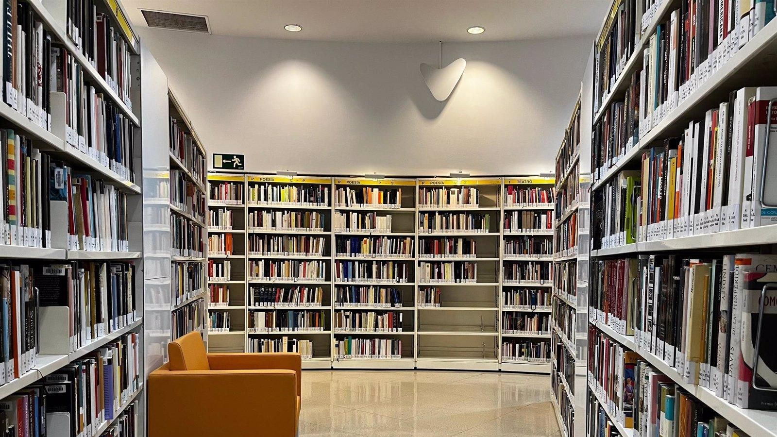 La biblioteca Pedro Salinas reabre con nuevas mejoras tras una inversión de 300.000 euros
