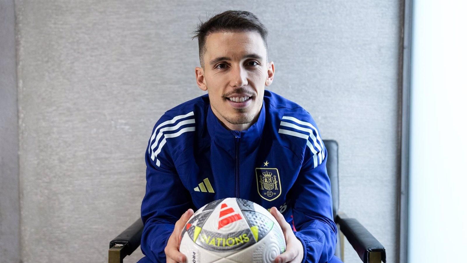 Alejandro Grimaldo expresa su perseverancia para alcanzar la selección española