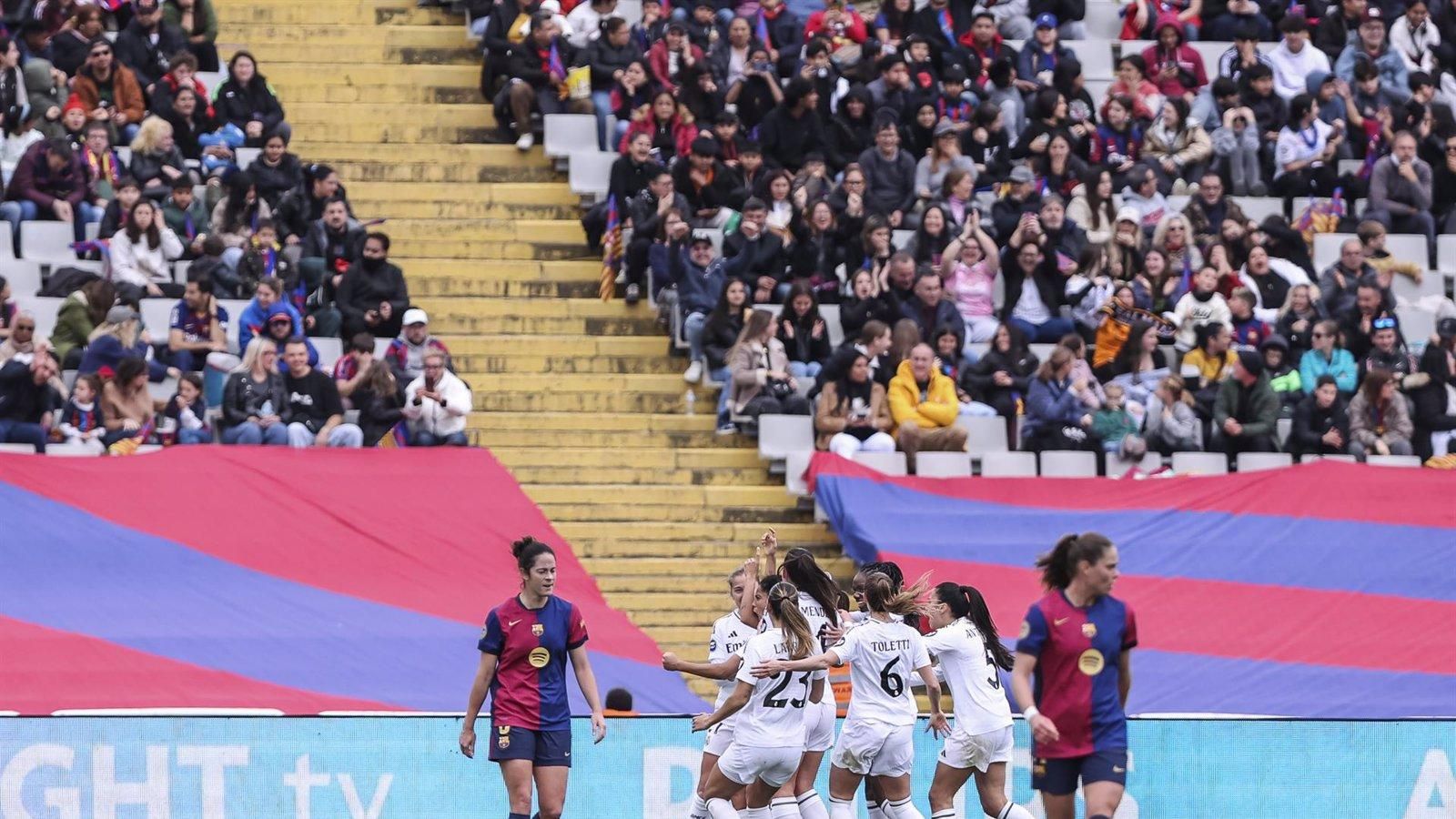 El Real Madrid femenino vence por primera vez al FC Barcelona y se acerca al liderato de la Liga F