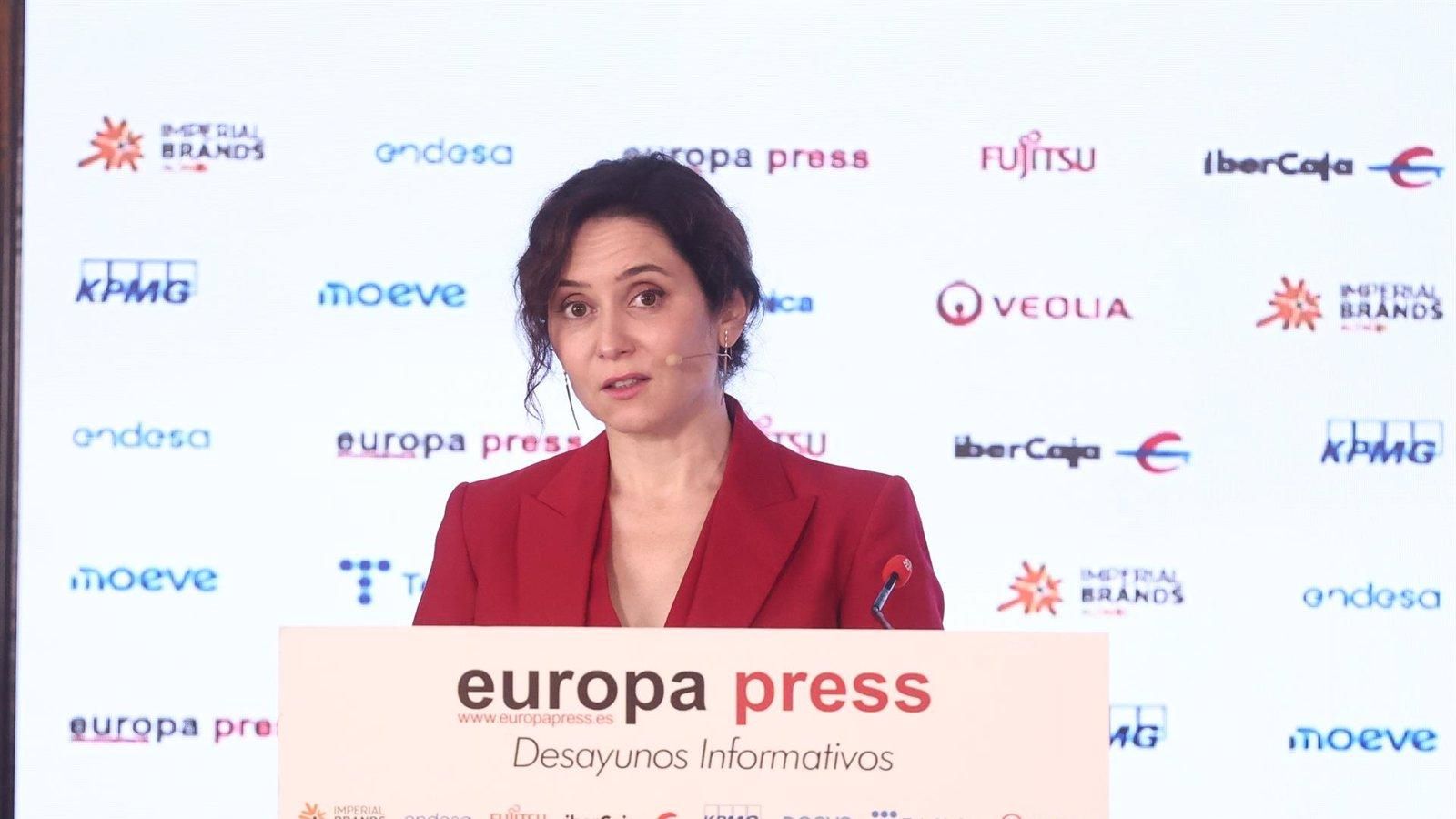 Ayuso acusa a Sánchez de usar el poder del Estado para perseguir a sus adversarios políticos