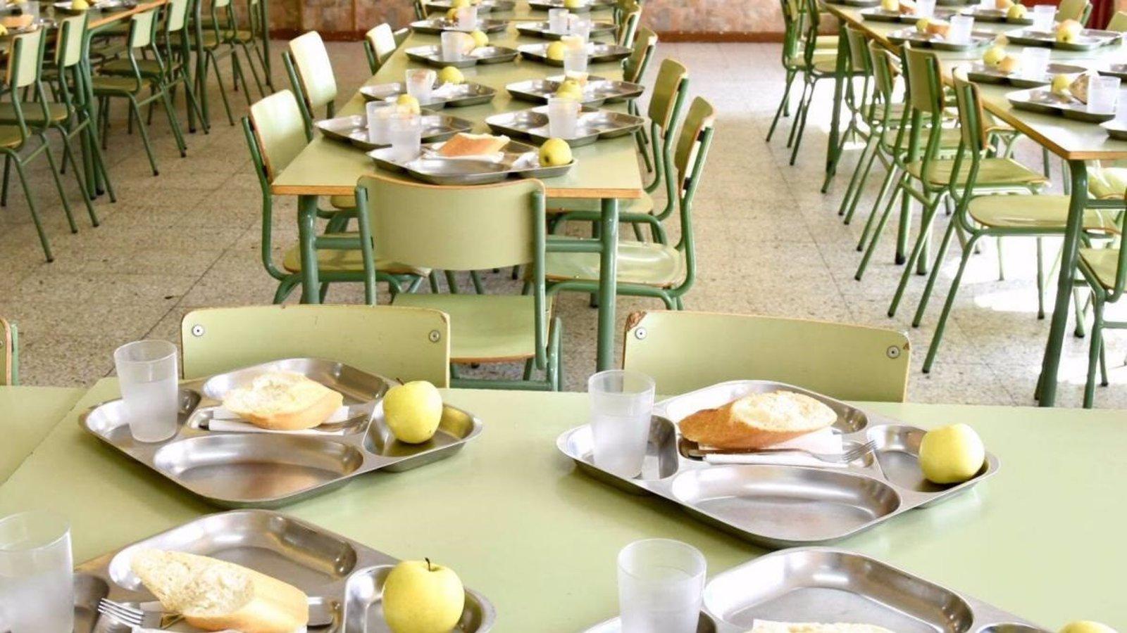 El Gobierno limitará los platos precocinados en los comedores escolares a una vez al mes