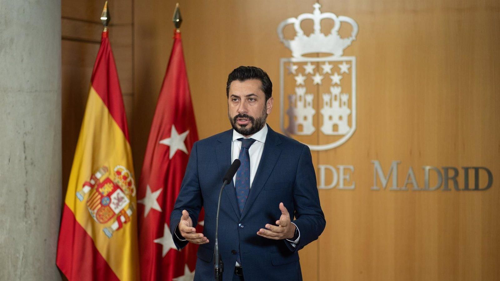 El PP de Madrid reprocha la falta de información del Gobierno sobre el reparto de menores migrantes