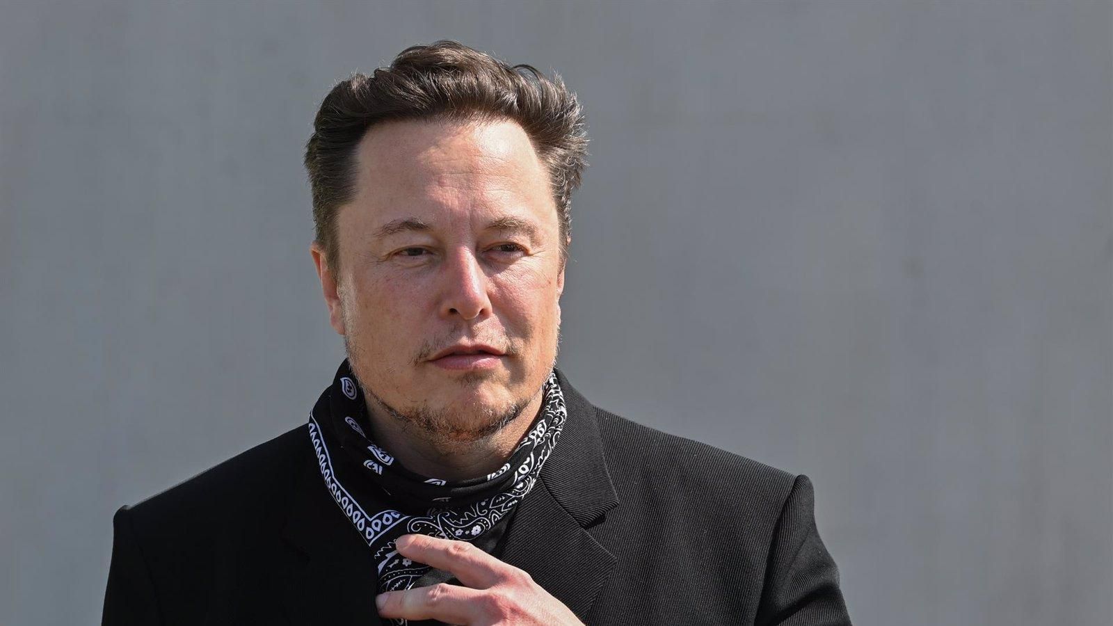Elon Musk fusiona X con su compañía de IA xAI