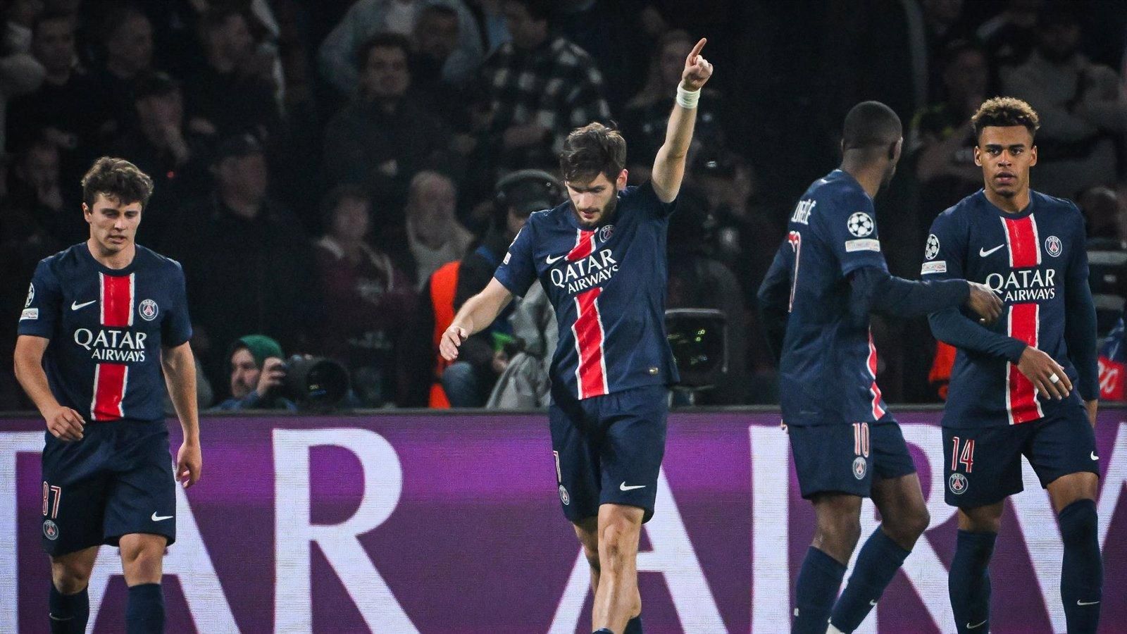Victoria del Paris Saint-Germain sobre el Aston Villa por 3-1