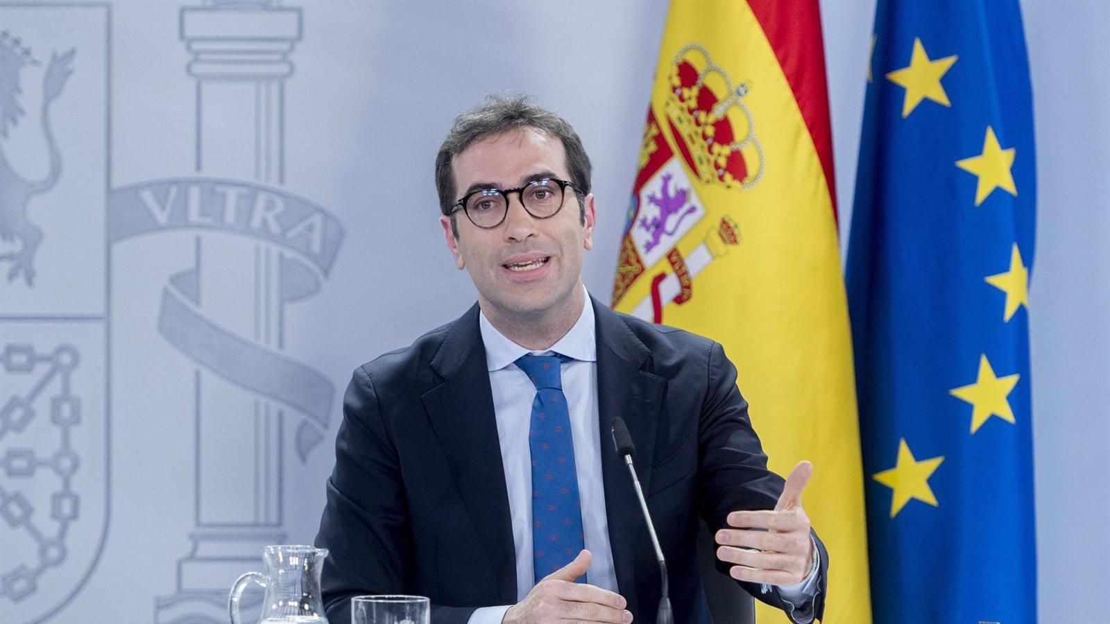  La crisis arancelaria frena el sector exterior pero se compensa con un repunte del consumo