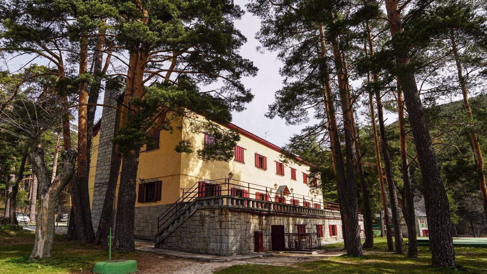 Los apartamentos turísticos resisten la caída del turismo extrahotelero en Madrid