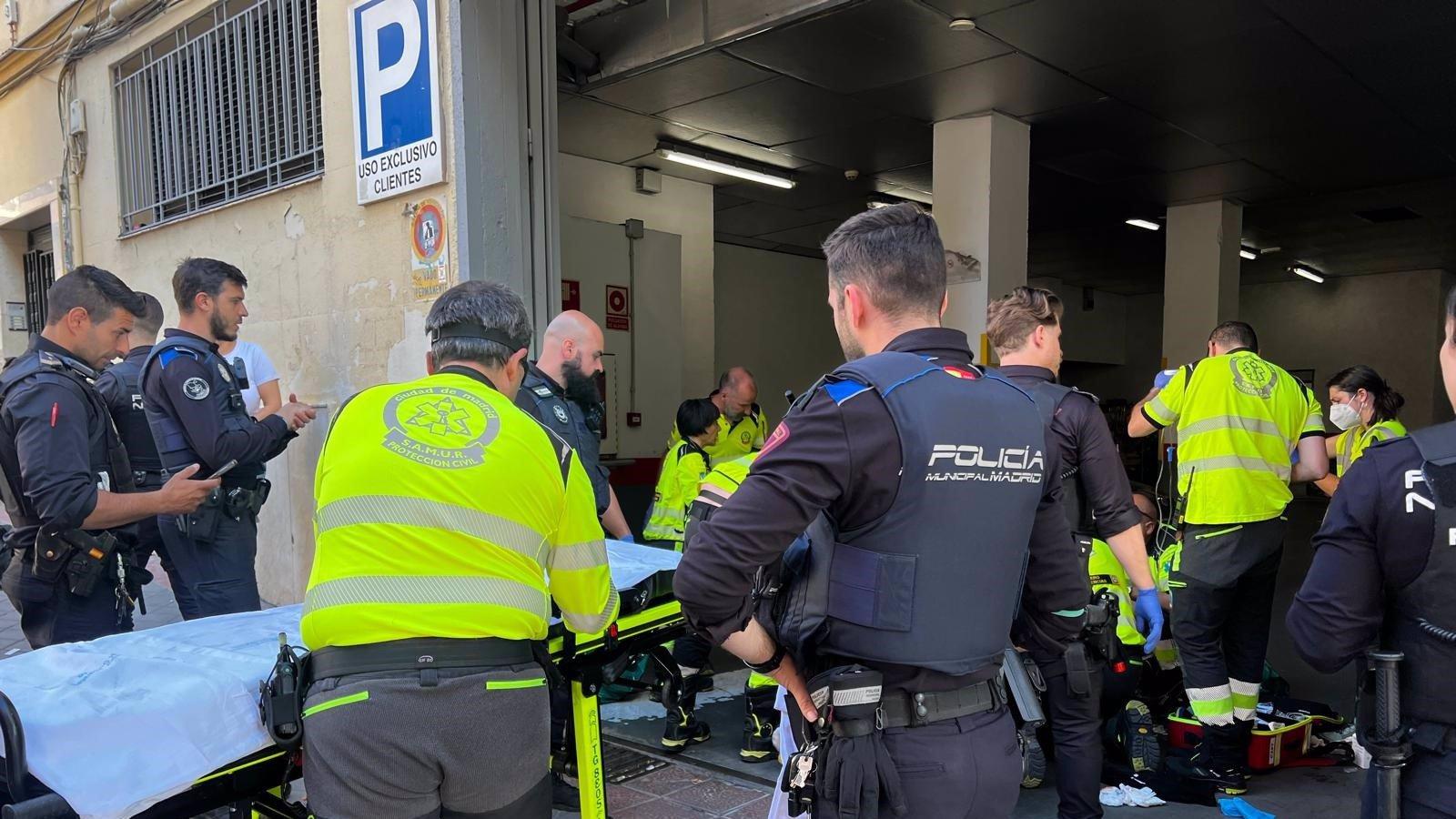Un joven es trasladado grave al hospital tras una agresión con un arma blanca en la calle López Grass