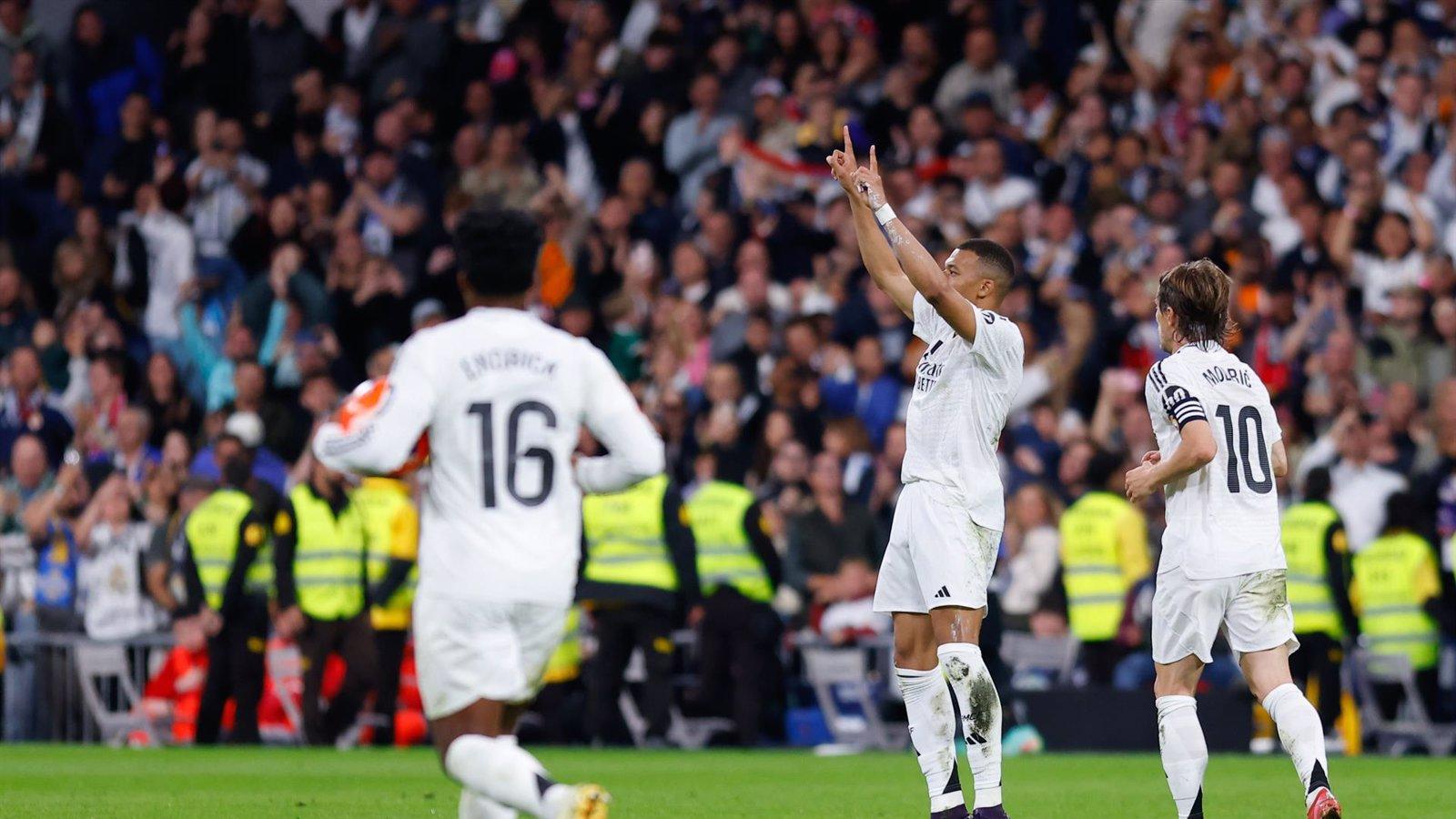 El Real Madrid vence 2-1 al RCD Mallorca en un partido oficial